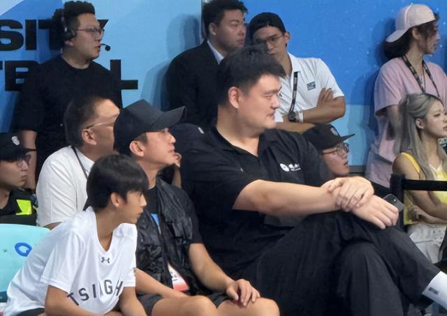 细水长流给, 网友笑着说, 超打篮球受 细水长流给, 网友笑着说, 超打篮球受