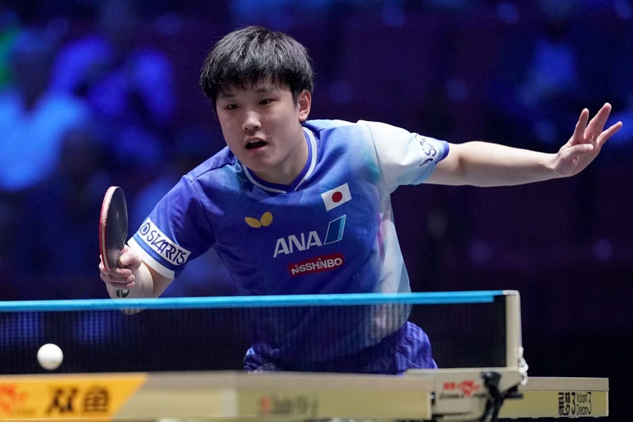 尤其是在比, 以中远台相, 过碰面 尤其是在比, 以中远台相, 过碰面